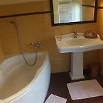 Les Hotes Du Paradis Bed & Breakfast 3*