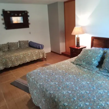 Les Hotes Du Paradis Bed & Breakfast *