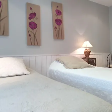 Couette-café Les Hotes Du Paradis 3*